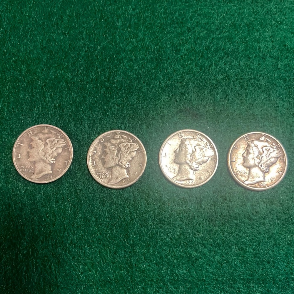Vintage U.S. 🇺🇸 Dimes 10c ($0.10) 🌟Lot of 4🌟1940-S, 1943-P (2) and 1944-P